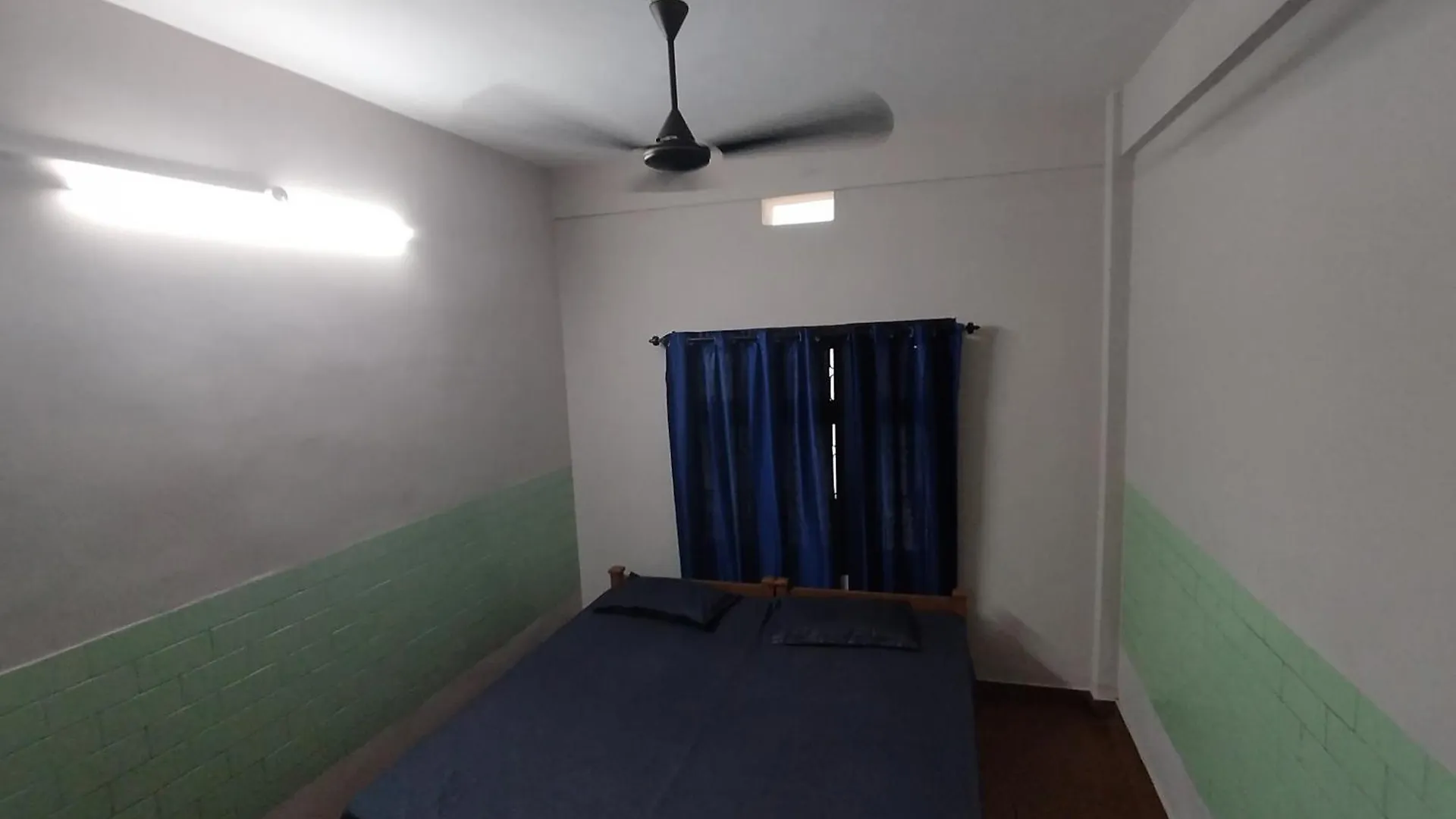 Hotel Azhar Lodge Koyilandy Kozhikode